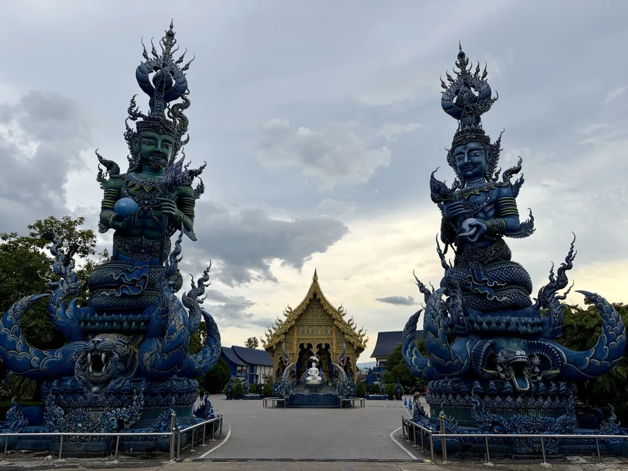Wat Rong Suea Ten, the Blue Temple