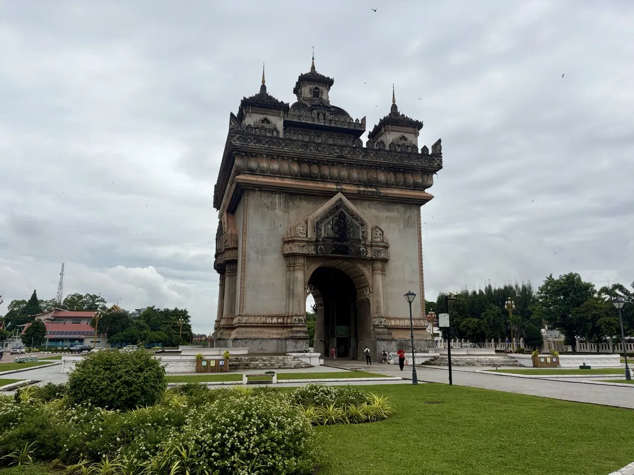 Patuxai, Vientiane's arch
